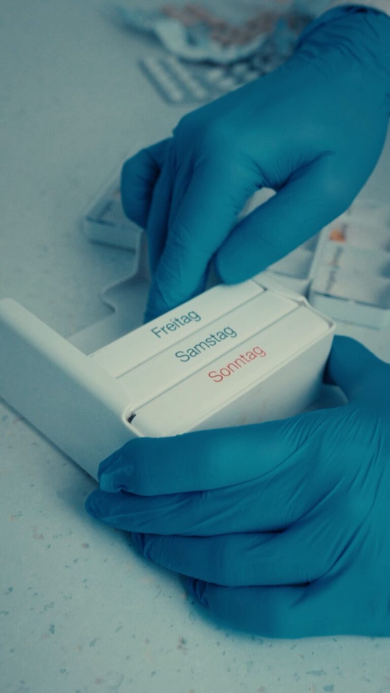 Instagram post from apotheke.wien. This post is in position 2.