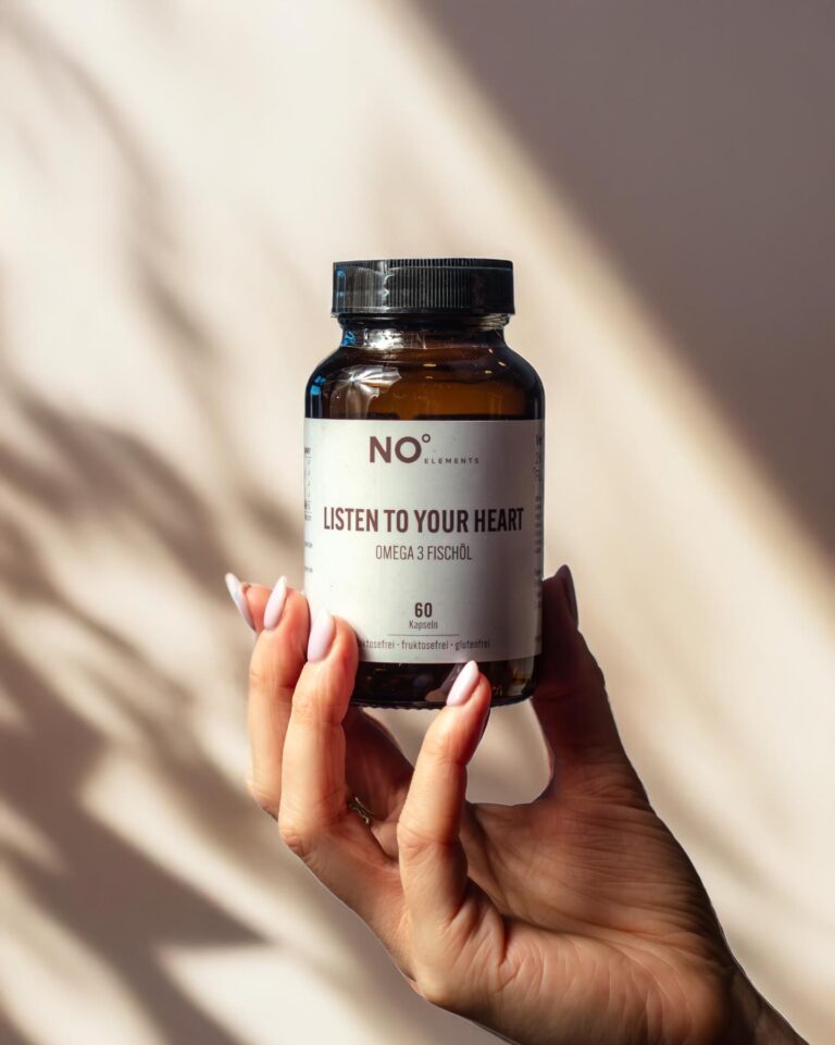 Instagram post from apotheke.wien. This post is in position 5.