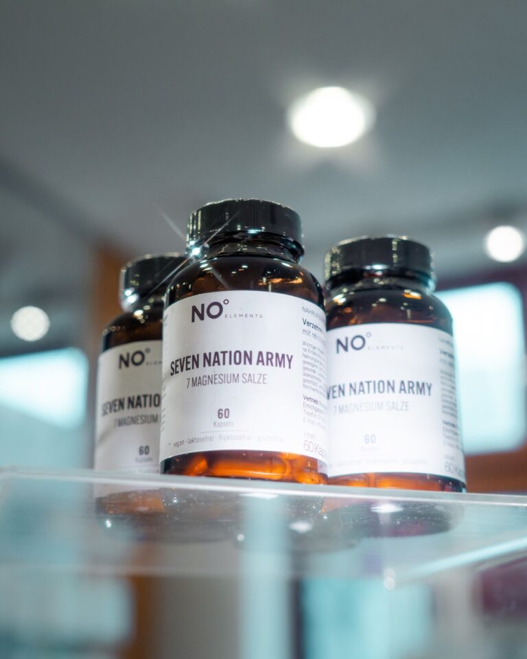 Instagram post from apotheke.wien. This post is in position 3.